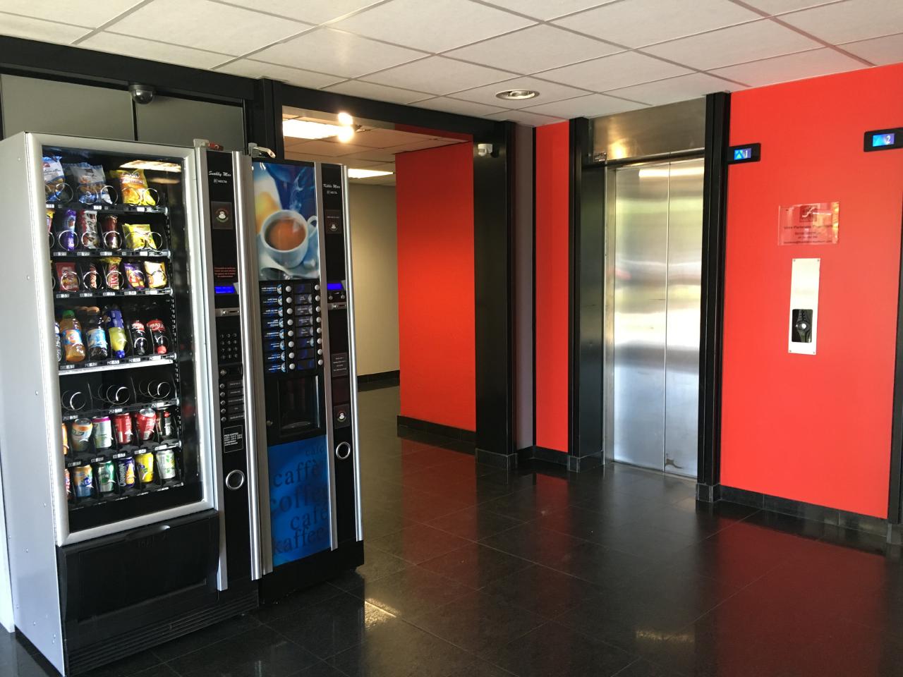 Bureau Blagnac 1330m² Location bureau Blagnac Haute-Garonne OLBUR2108346 3